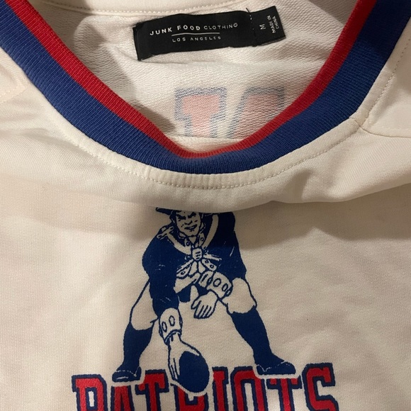 NWT!! Women's Junk Food Royal/White New England Patriots Historic Long Sleeve - Picture 2 of 4